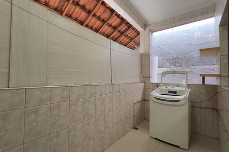 Casa para alugar com 60m², 1 quarto e sem vagaCozinha e Área de Serviço
