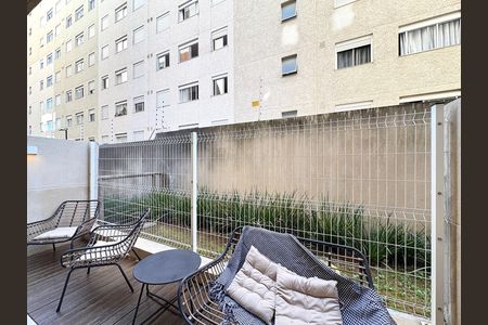 Apartamento para alugar com 38m², 1 quarto e sem vaga Apartamento para alugar com 38m², 1 quarto e sem vagaVaranda