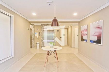 Apartamento para alugar com 38m², 1 quarto e sem vaga Apartamento para alugar com 38m², 1 quarto e sem vagaHall