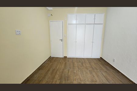 Apartamento para alugar com 155m², 3 quartos e 1 vaga Apartamento para alugar com 155m², 3 quartos e 1 vagaQuarto 2