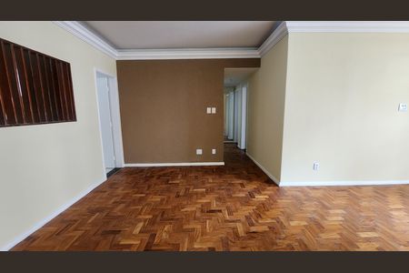 Sala  de apartamento para alugar com 3 quartos, 155m² em Pituba, Salvador