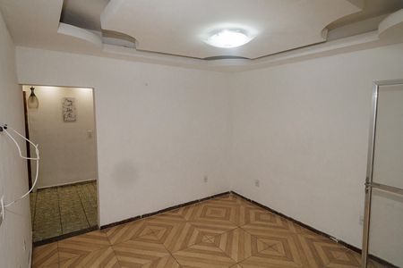 Sala de casa para alugar com 2 quartos, 100m² em Paciência, Rio de Janeiro