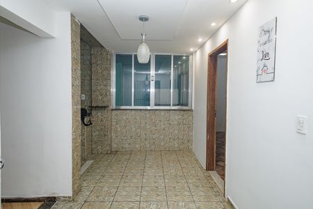 Casa para alugar com 100m², 2 quartos e 2 vagasCopa