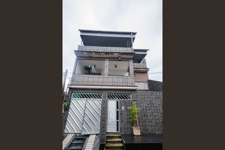 Casa para alugar com 100m², 2 quartos e 2 vagasFachada