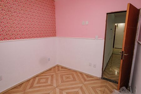 Casa para alugar com 100m², 2 quartos e 2 vagasQuarto 1