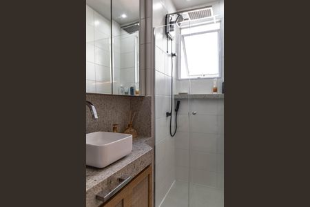 Banheiro da Suíte de apartamento à venda com 2 quartos, 48m² em Palmeiras, Belo Horizonte