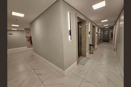 Apartamento para alugar com 37m², 2 quartos e sem vaga