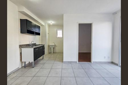 Apartamento para alugar com 37m², 2 quartos e sem vaga