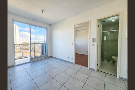 Apartamento para alugar com 37m², 2 quartos e sem vaga
