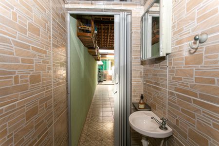 Banheiro do Espaço Gourmet de casa à venda com 3 quartos, 160m² em São Lucas, São Paulo