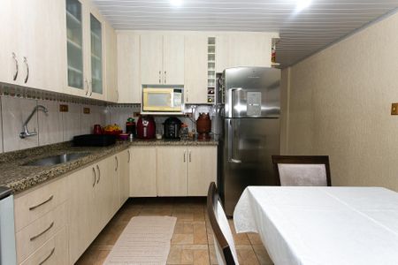Cozinha de casa à venda com 3 quartos, 160m² em São Lucas, São Paulo