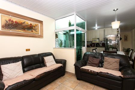 Sala de casa à venda com 3 quartos, 160m² em São Lucas, São Paulo