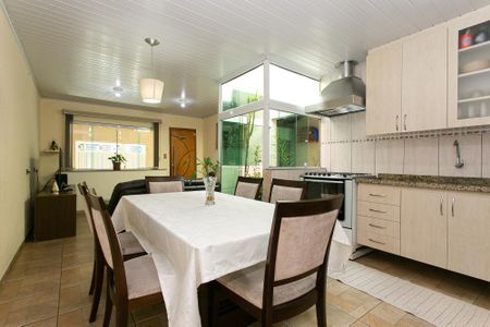 Cozinha de casa à venda com 3 quartos, 160m² em São Lucas, São Paulo
