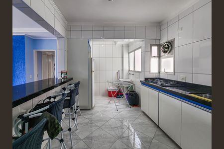 Apartamento para alugar com 79m², 2 quartos e 2 vagasCozinha