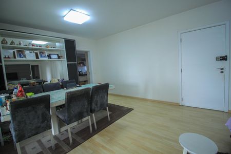 Apartamento à venda com 4 quartos, 206m² em Água Rasa, São Paulo