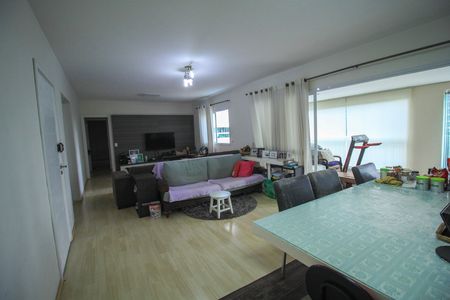 Apartamento à venda com 4 quartos, 206m² em Água Rasa, São Paulo
