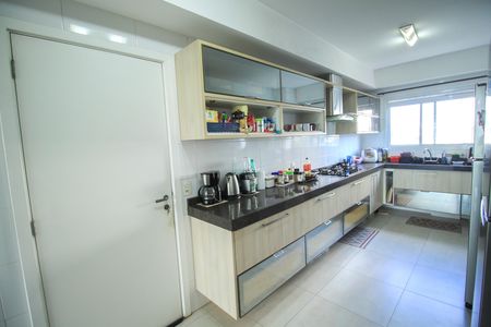 Apartamento à venda com 206m², 4 quartos e 3 vagas