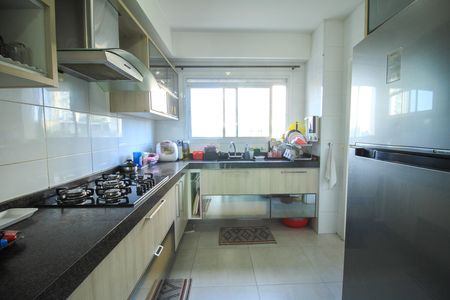 Apartamento à venda com 206m², 4 quartos e 3 vagas