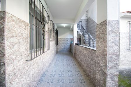Casa para alugar com 50m², 1 quarto e 1 vaga Casa para alugar com 50m², 1 quarto e 1 vagaVaranda