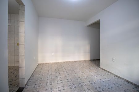 Casa para alugar com 50m², 1 quarto e 1 vaga Casa para alugar com 50m², 1 quarto e 1 vagaSala