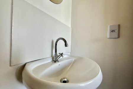 Apartamento para alugar com 27m², 1 quarto e sem vaga Apartamento para alugar com 27m², 1 quarto e sem vagaBanheiro da Suíte