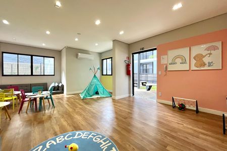 Apartamento para alugar com 27m², 1 quarto e sem vaga Apartamento para alugar com 27m², 1 quarto e sem vagaÁrea comum - Brinquedoteca