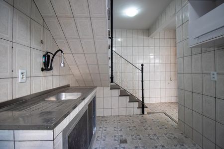 Casa para alugar com 50m², 1 quarto e 1 vaga Casa para alugar com 50m², 1 quarto e 1 vagaCozinha