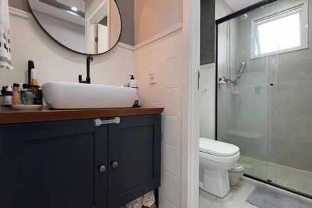 Apartamento à venda com 47m², 2 quartos e 1 vaga Apartamento à venda com 47m², 2 quartos e 1 vagaBanheiro