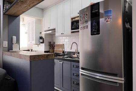 Apartamento à venda com 47m², 2 quartos e 1 vaga Apartamento à venda com 47m², 2 quartos e 1 vagaCozinha e Área de Serviço