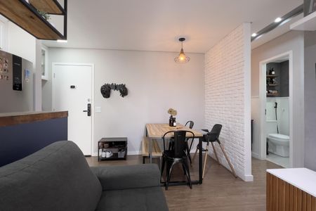 Apartamento à venda com 47m², 2 quartos e 1 vaga Apartamento à venda com 47m², 2 quartos e 1 vagaSala