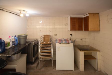 Casa à venda com 105m², 4 quartos e 1 vagaÁrea de Serviço