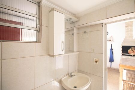 Casa à venda com 105m², 4 quartos e 1 vagaBanheiro 4