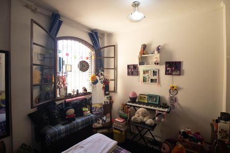 Casa à venda com 105m², 4 quartos e 1 vagaQuarto 2