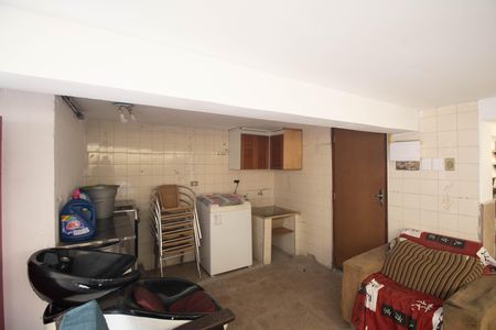 Casa à venda com 105m², 4 quartos e 1 vagaÁrea de Serviço