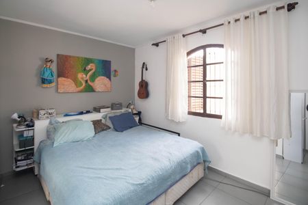 Casa à venda com 105m², 4 quartos e 1 vagaSuíte 2