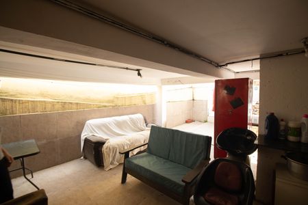 Casa à venda com 105m², 4 quartos e 1 vagaÁrea de Serviço