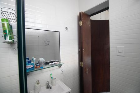 Casa à venda com 105m², 4 quartos e 1 vagaBanheiro da suíte 