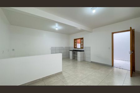 Casa para alugar com 50m², 1 quarto e sem vagaSala e Cozinha
