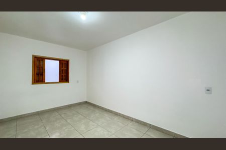 Quarto de casa para alugar com 1 quarto, 50m² em Jardim São Luís, São Paulo