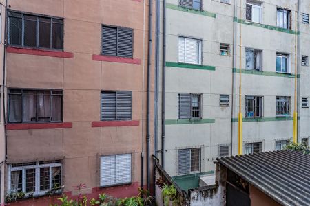 Vista Quarto 1 de apartamento para alugar com 2 quartos, 46m² em Parque Nações Unidas, São Paulo