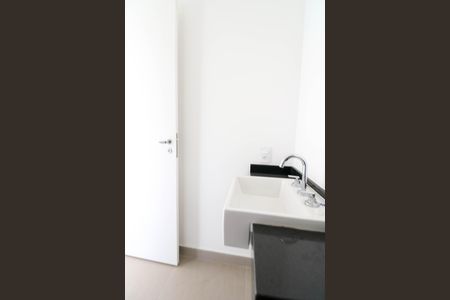 Banheiro de kitnet/studio para alugar com 1 quarto, 22m² em Jardim das Acacias, São Paulo