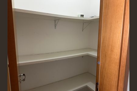 Apartamento para alugar com 156m², 3 quartos e 3 vagasDespensa