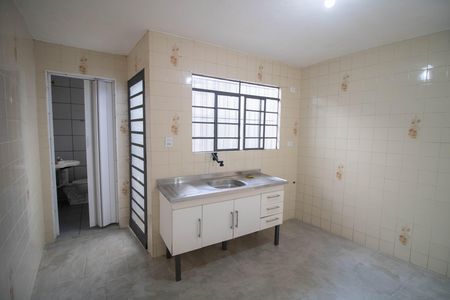 Cozinha de casa para alugar com 2 quartos, 70m² em Jardim Peri, São Paulo