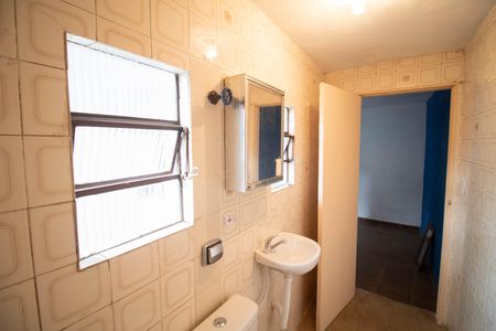 Casa para alugar com 70m², 2 quartos e sem vagaBanheiro da Suíte 