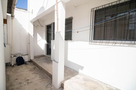 Casa para alugar com 70m², 2 quartos e sem vagaQuintal