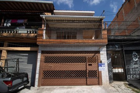 Casa para alugar com 70m², 2 quartos e sem vagaFachada