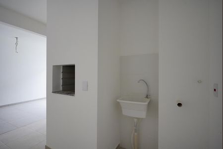 Cozinha de apartamento para alugar com 2 quartos, 49m² em Guarujá, Porto Alegre
