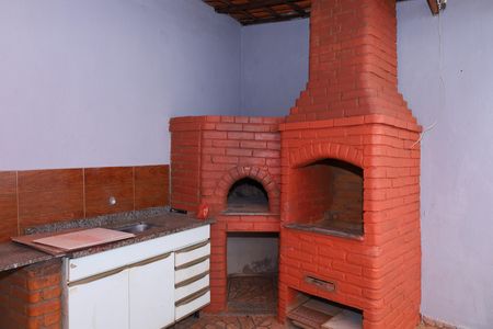 Casa para alugar com 182m², 3 quartos e 1 vagaÁrea da Churrasqueira