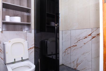 Casa para alugar com 182m², 3 quartos e 1 vagaBanheiro 2