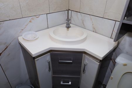 Casa para alugar com 182m², 3 quartos e 1 vagaBanheiro 2